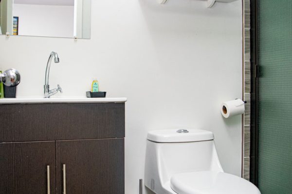 Baño-Olas-Permanentes-Buena-vista-El-Zonte