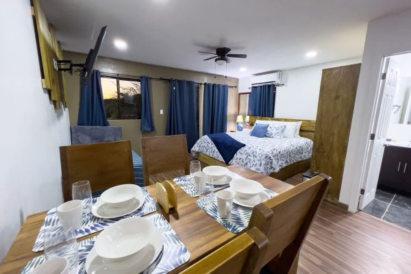 Lujoso apartamento con vista a la playa en Olas Permanentes, ideal para surfistas y vacaciones.