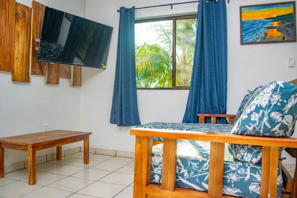 comedor-Olas-Permanentes-Buena-vista-El-Zonte-