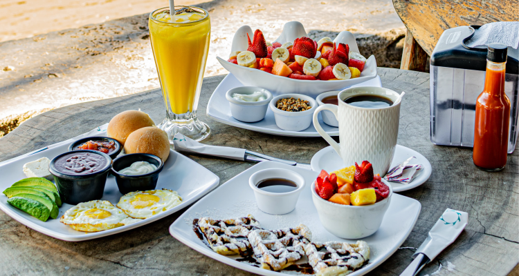desayunos-en-playa-el-zonte